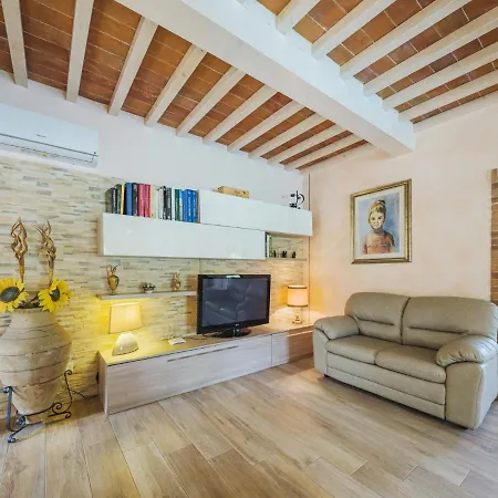 Ferienhaus Versilia By Interhome Montemagno (Lucca)